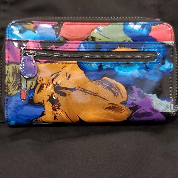 Colorful Wallet - Picture 2 of 5